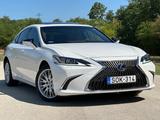 Lexus ES 300 300h-ZweiVorbesitzer-Hybridgarantie-TOP - Lexus aus 2019