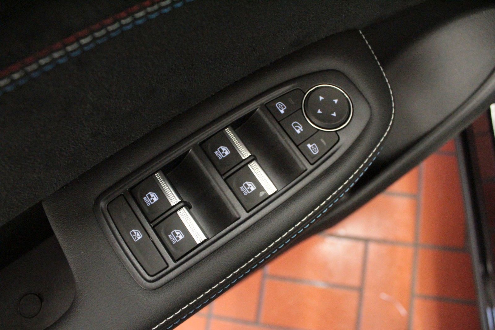 Fahrzeugabbildung Renault Arkana Mild Hybrid 160 EDC Esprit Alpine*15052*