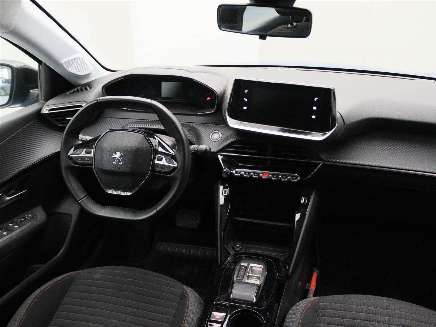 Peugeot e-208 EV Active Pack 50 kWh 136 pk 98,13% SoH [ imagem 2