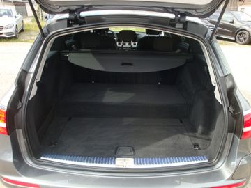 Mercedes E 300 - 12