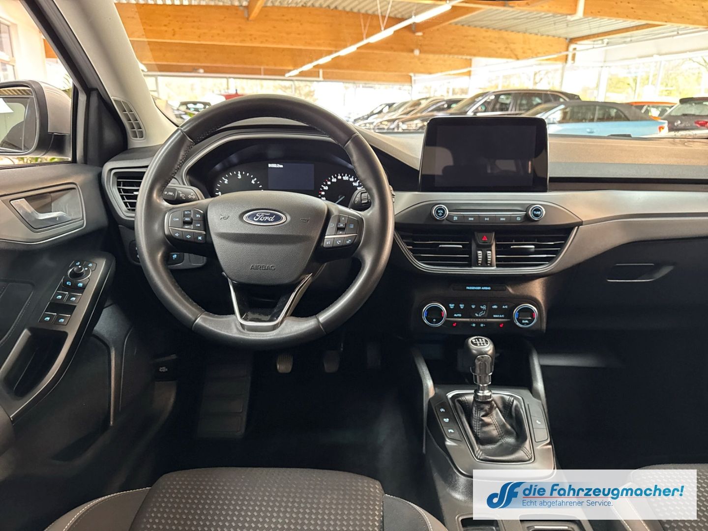 Fahrzeugabbildung Ford Focus Turnier Cool & Connect Navi LED Apple CarP