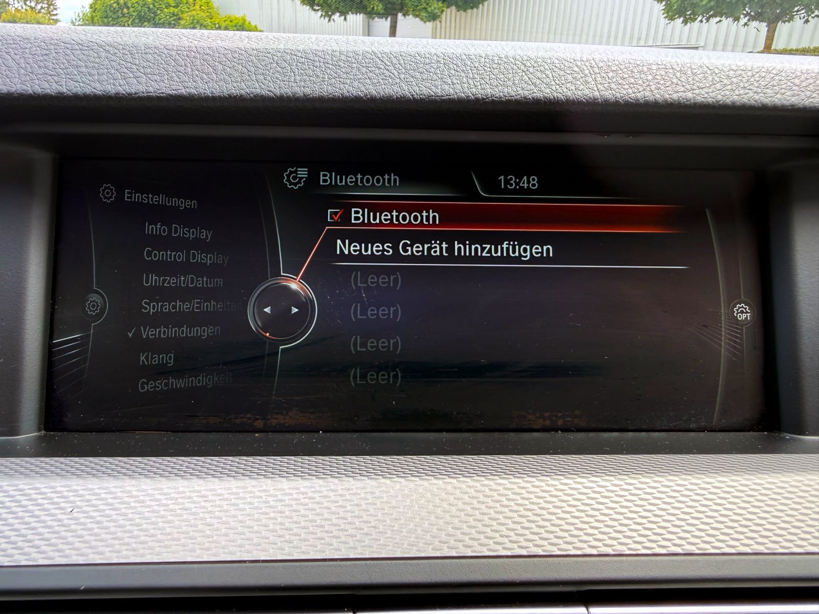 Fahrzeugabbildung BMW 530d Touring xDrive M-Sport PDC PANO SHZ AHK BT