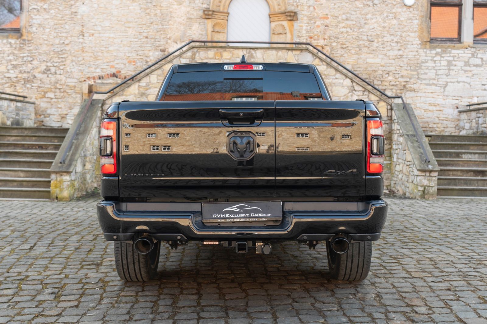 Fahrzeugabbildung Dodge RAM 1500 Limited H&K ACC 360° LED LUFTFEDERUNG