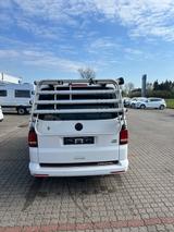 Volkswagen T5 California - weiße Volkswagen T5 California