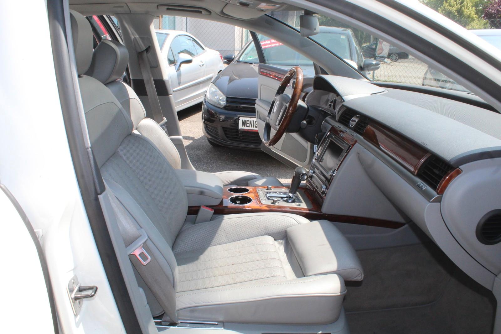 Volkswagen Phaeton 3.0 V6 TDI 4MOTION Edition 6