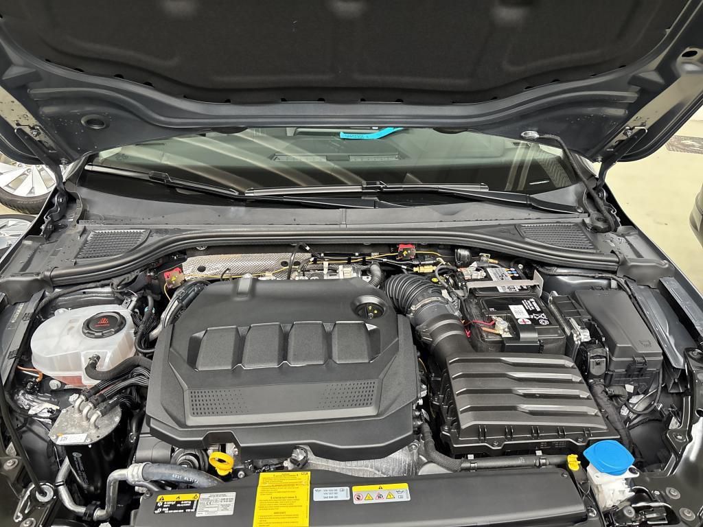 Volkswagen Golf VAR. Alltrack 4M 2.0 TDI DSG AHK*CAM*DIGITA