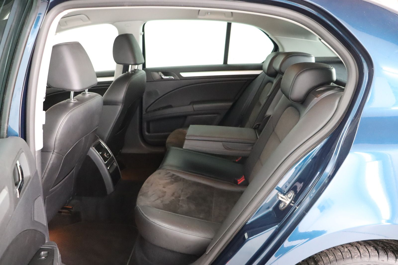 Fahrzeugabbildung SKODA Superb * Memory * Alcantara * PDC