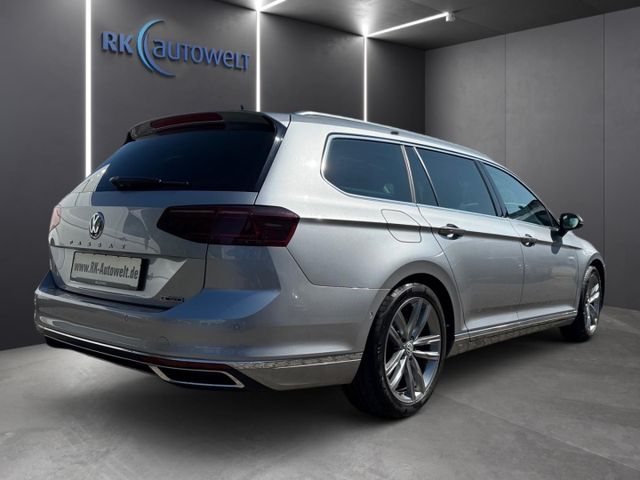 Passat Elegance 4Motion 2.0 TDI AHK Head-Up Lede