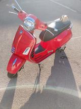 Vespa 300 GTS - VESPA GTS