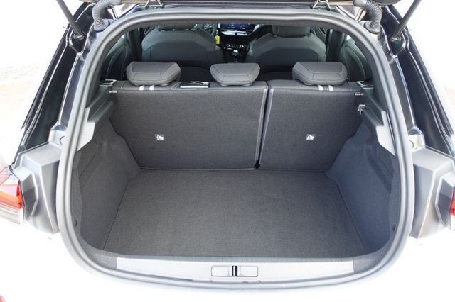 Fahrzeugabbildung Opel Corsa F 1.2 Turbo GS SHZ,Kam.,PDC,Allwetter.,LM