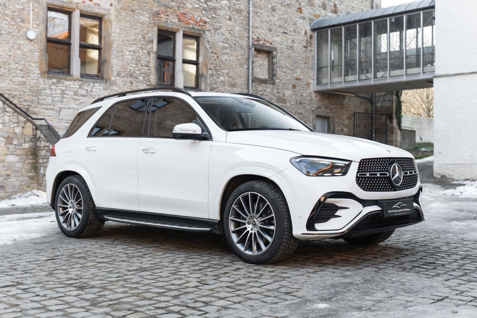 Fahrzeugabbildung Mercedes-Benz GLE 450 4Matic BURMESTER 360° MULTIBEAM PANO