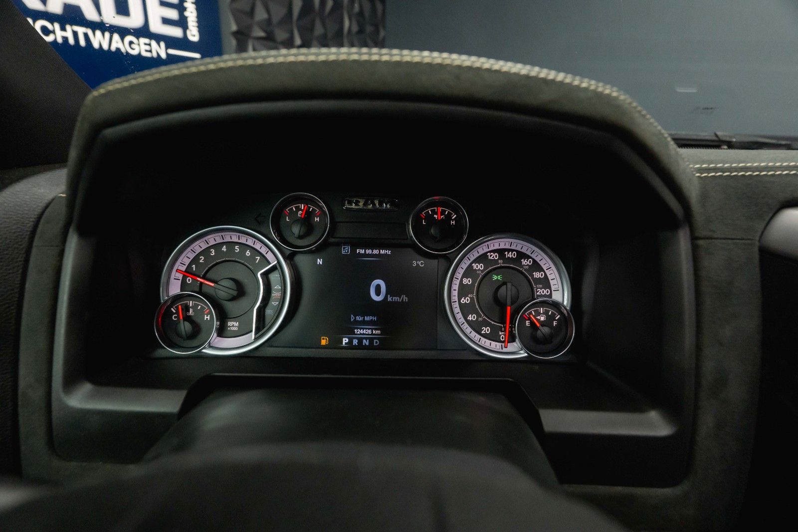 Fahrzeugabbildung Dodge RAM 5.7 V8 HEMI 4x4 OFFROAD Night-Paket *LED*AHK