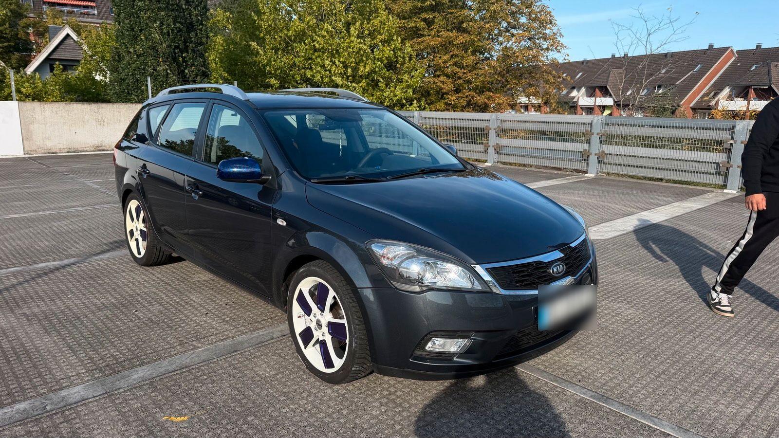 Kia cee'd 2011 — photo 6