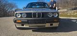 BMW 320i E30 - BMW 320 Coupé E30 320i mit Benzin-Antrieb