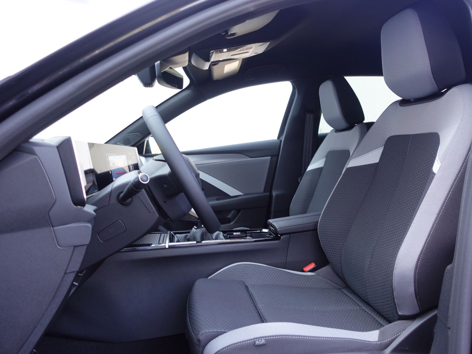Fahrzeugabbildung Opel Astra Edition 1.2T,Navi,Kamera,Sitzhzg,AGR-Sitz
