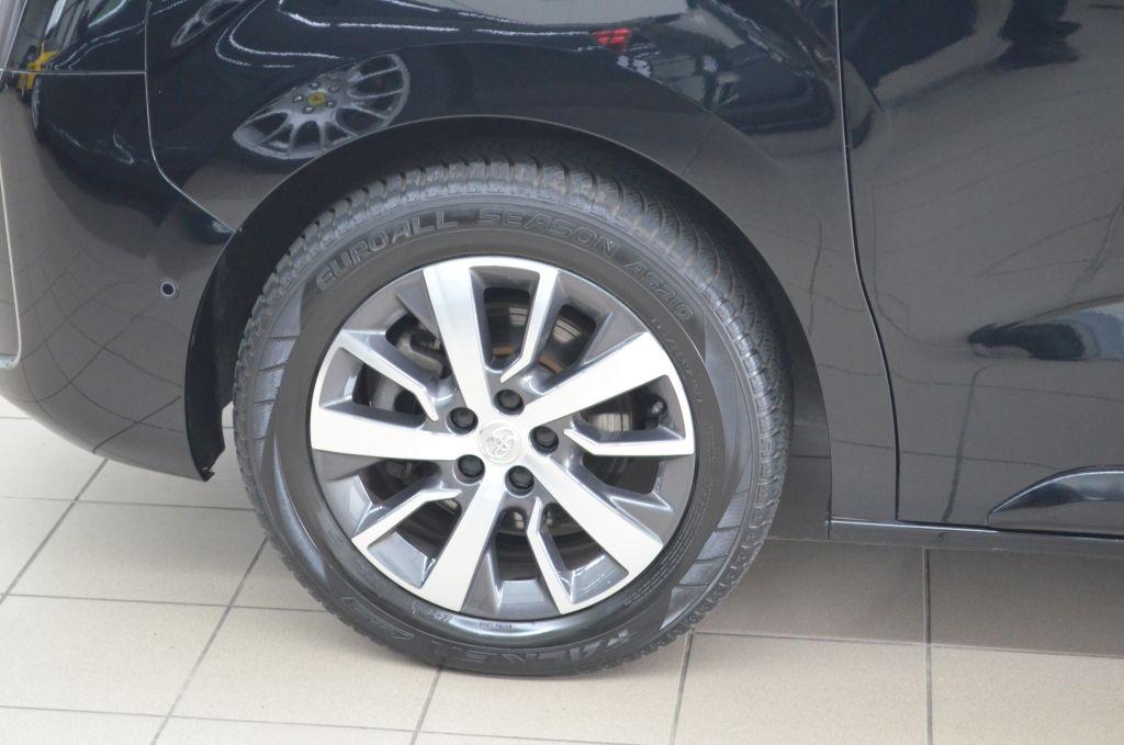 Toyota Proace 2,0-l-D-4D L2 (8-Si.) Autm. Verso Team De