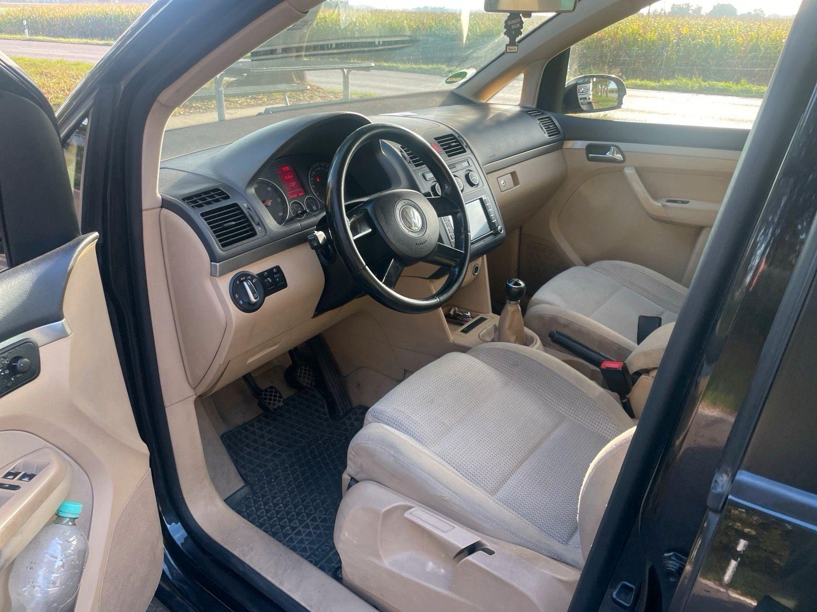 Volkswagen Touran 2005 — photo 8