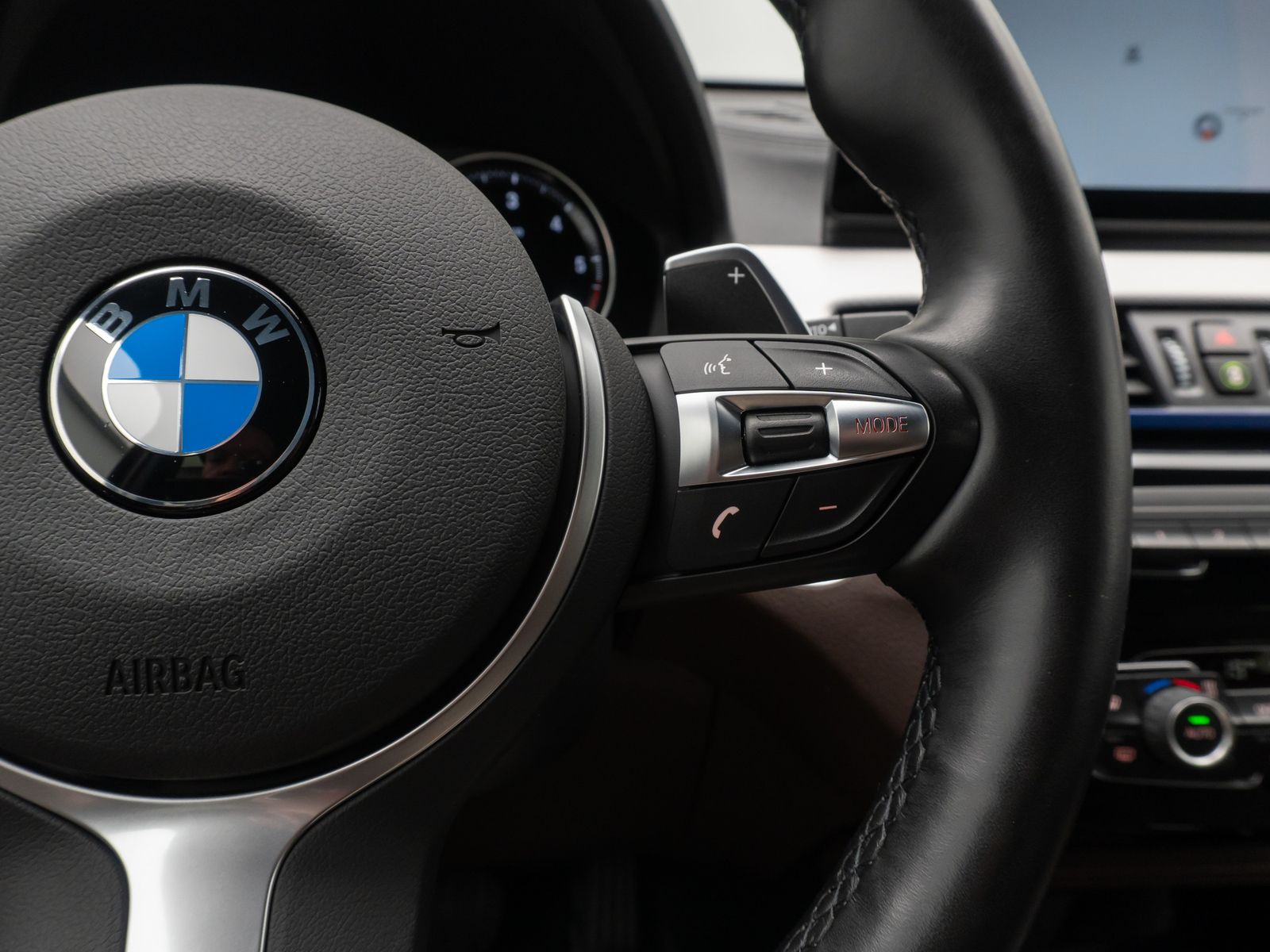 Fahrzeugabbildung BMW X1 xD20d M Sport Parkassist Lenkrhz HUD DAB HiFi