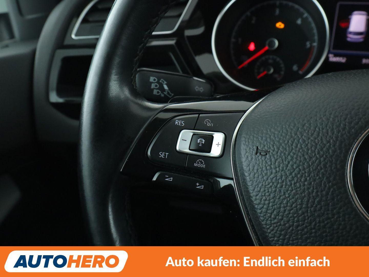 Volkswagen Touran 2.0 TDI Highline BlueMotion Aut.*ACC*PDC