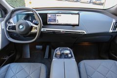 BMW iX M60 / SKY LOUNGE / SOFT CLOSE / AHK BMW iX M60 / SKY LOUNGE / SOFT CLOSE / AHK