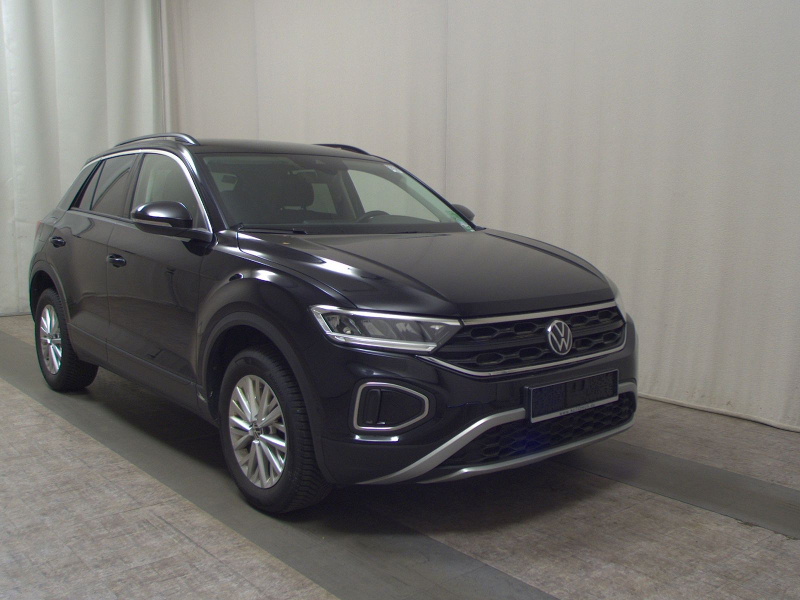 Volkswagen T-Roc 1.0 TSI Life LED DC PDC Shz BT DAB foto 3