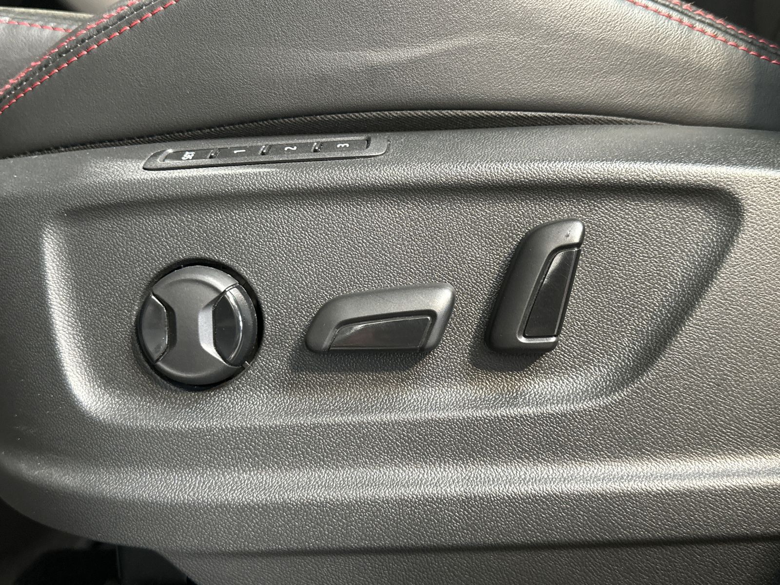 Fahrzeugabbildung SKODA Kodiaq 4x4 RS NAV+MATRIX+AHK+ACC+KAM+PANO+20ZOLL