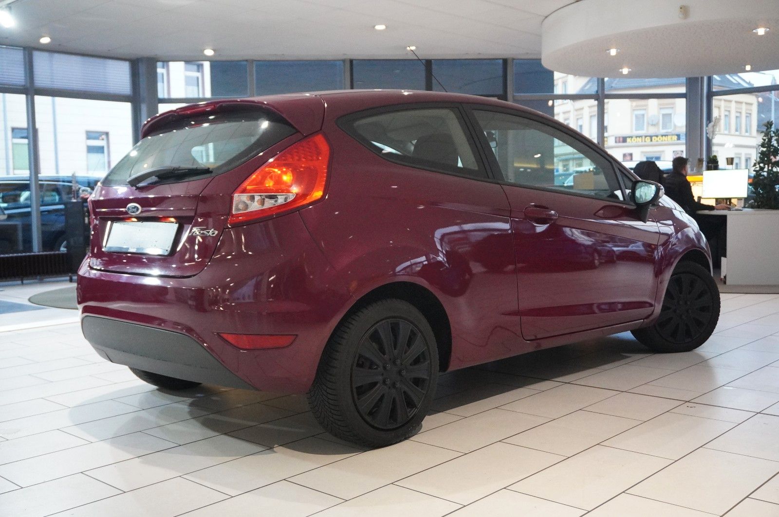 Fahrzeugabbildung Ford Fiesta 1.3 CHAMPIONS EDIT. 3-TÜR KLIMA/SHZ/USB