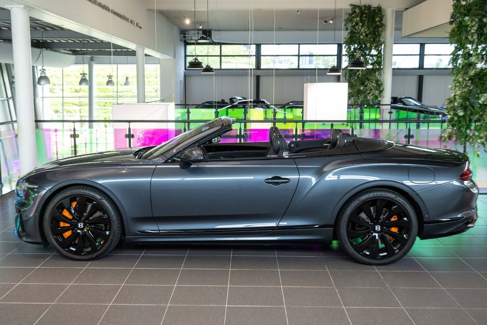 Bentley Continental GTC 4.0 V8 Hybrid imagem 3