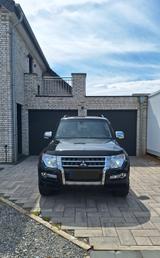 Mitsubishi Pajero 3,2 DI-D 4WD Final Edition Automatik ... - Mitsubishi Pajero: 4.4