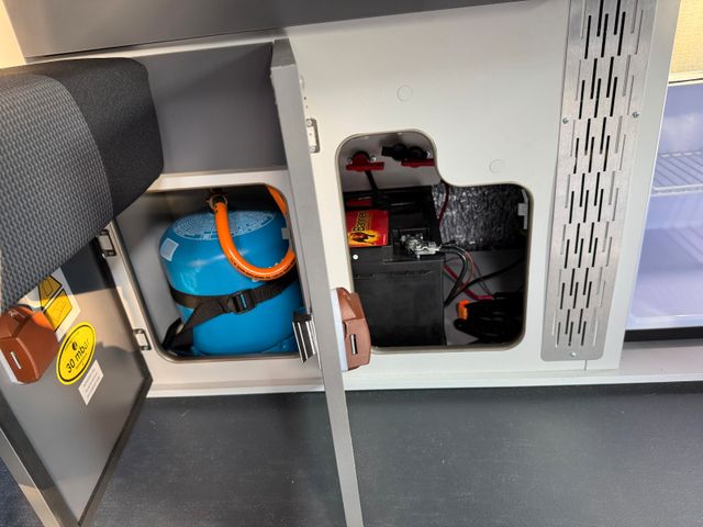 Ahorn Camp VanCity-Markise-Standh.-1136Km-LED Scheinw.