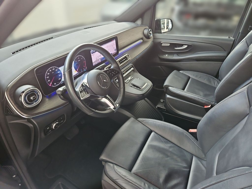 Fahrzeugabbildung Mercedes-Benz V 300 d Avantgarde extralang 4x4 8 Sitze ele. ST