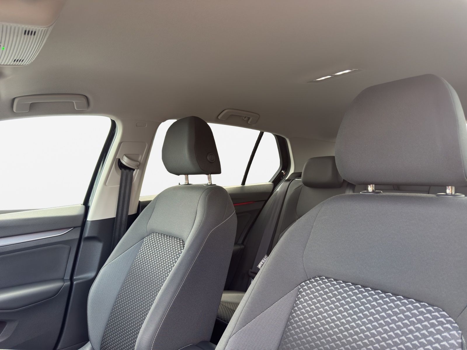 Volkswagen Golf - Bild 13