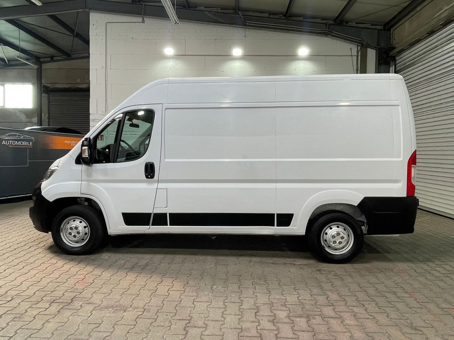 Fahrzeugabbildung Opel Movano HKa L2H2 3,5t Edition #Tempomat#Klima#DAB