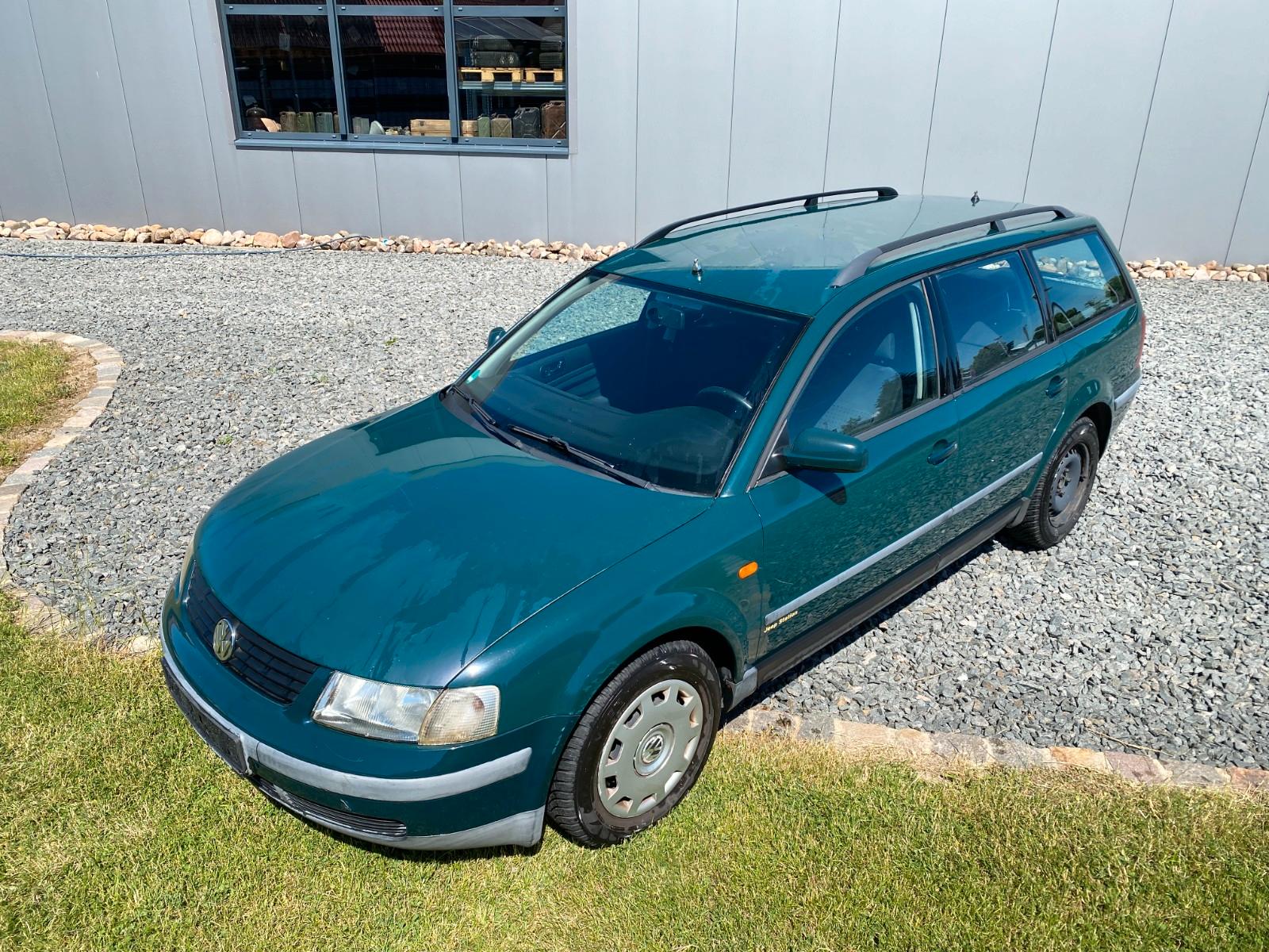 Volkswagen PASSAT 3B KLIMA TÜV 10 / 2026