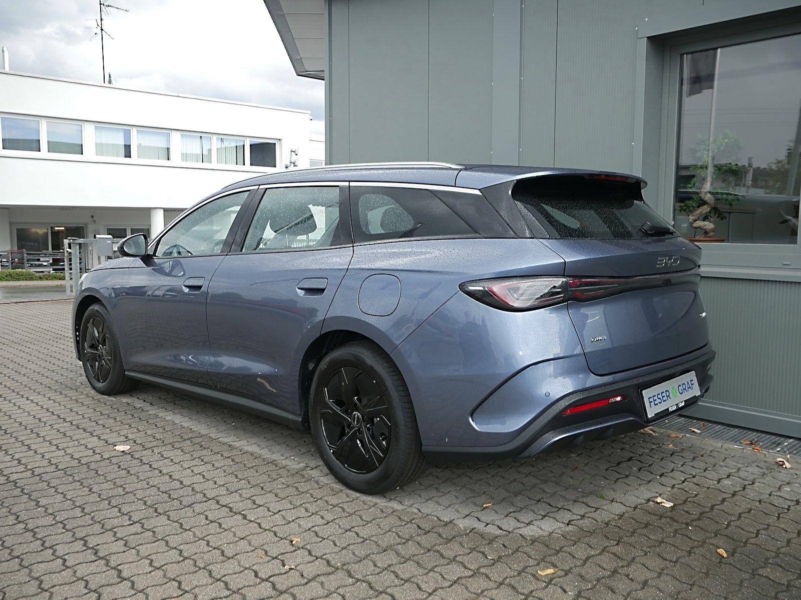 BYD SEAL 6