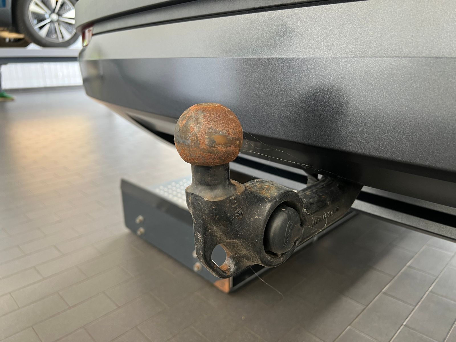 Fahrzeugabbildung SKODA Karoq Style 1.5 TSI ACT DSG *AHK,LED,Navi,18''-L