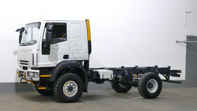 Iveco 100E22 Expedition