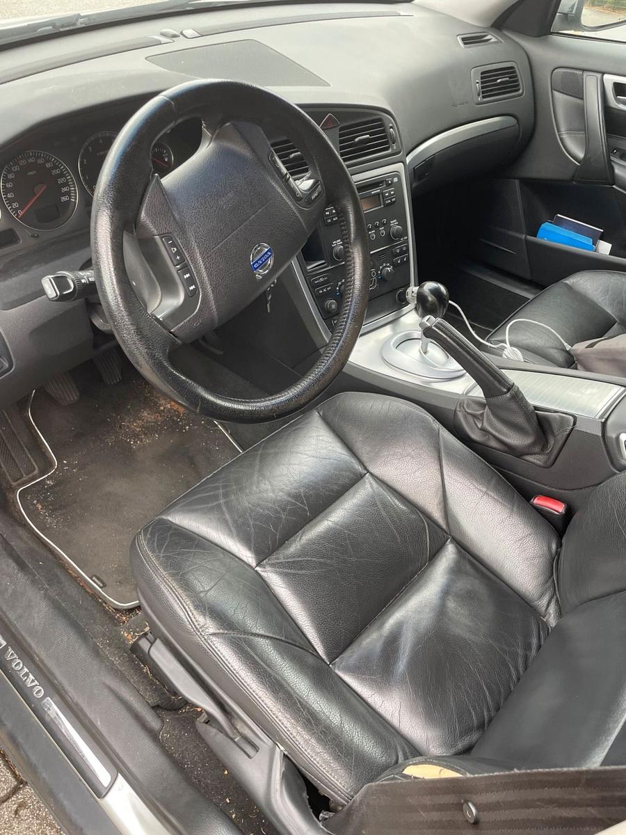 Volvo V70 2006 — photo 6