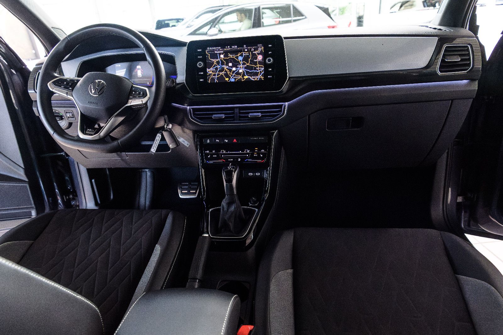 Fahrzeugabbildung Volkswagen T-Cross Goal 1.0 TSI DSG LED+AHK+NAVI+ACC+APP