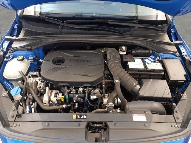 Fahrzeugabbildung Kia Ceed GT 1.6 T-GDI Navi Leder Kamera PDC 18"