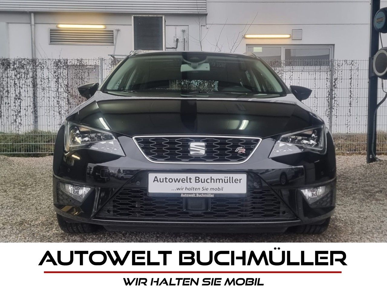 Gebrauchtwagen Seat Leon Leon ST 2.0 TDI DSG, FR,LED,NAVI,PANO,KAMERA in Nersingen