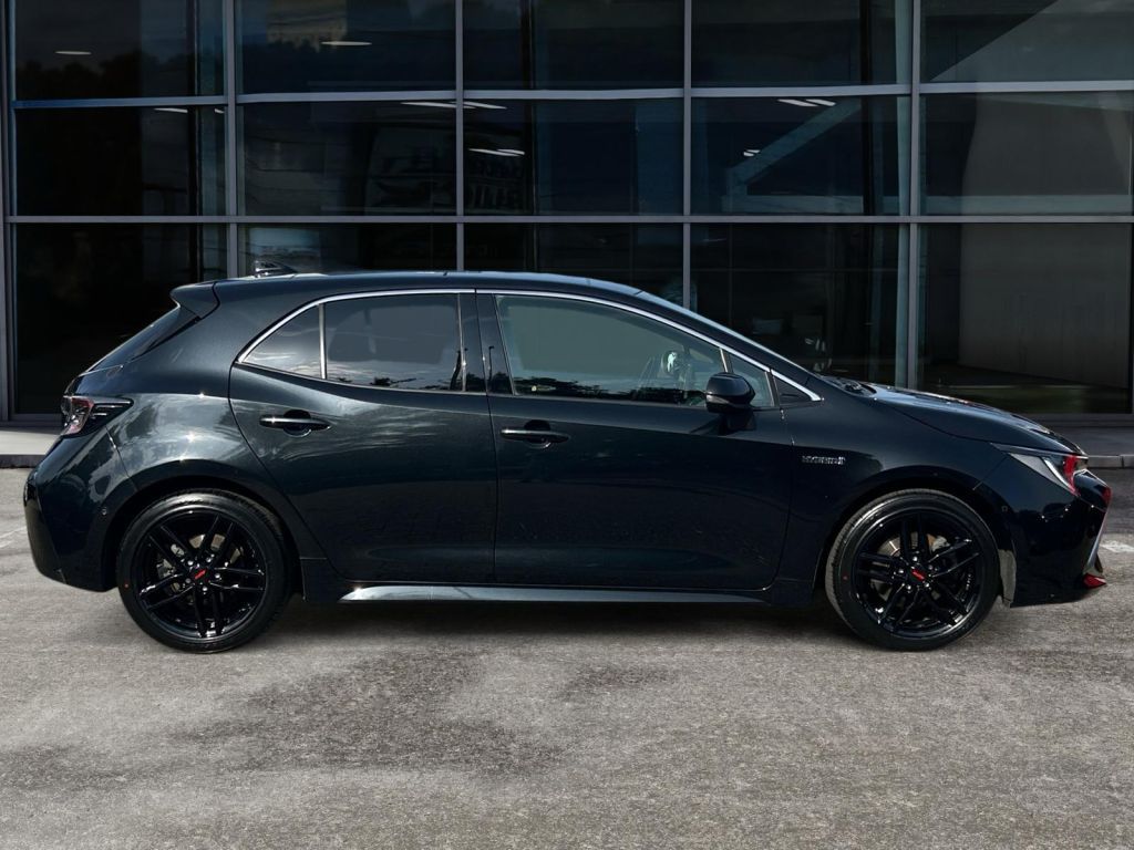 Fahrzeugabbildung Toyota Corolla 2.0 Hybrid Lounge