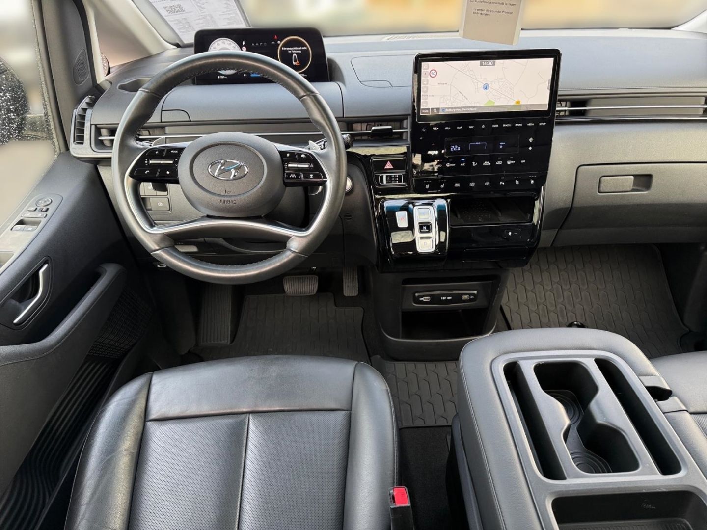 Fahrzeugabbildung Hyundai STARIA Prime 2.2 CRdi 4WD 9-Sitzer LED+NAVI+SHZ