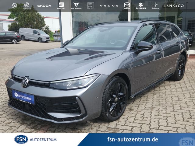VW Passat 1.5 TSI Hybrid R-Line Matrix 360° AHK DCC