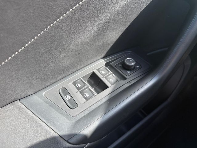 T-Roc R-Line 1.0 TSI 6-Gang AHK-abnehmbar CarPla