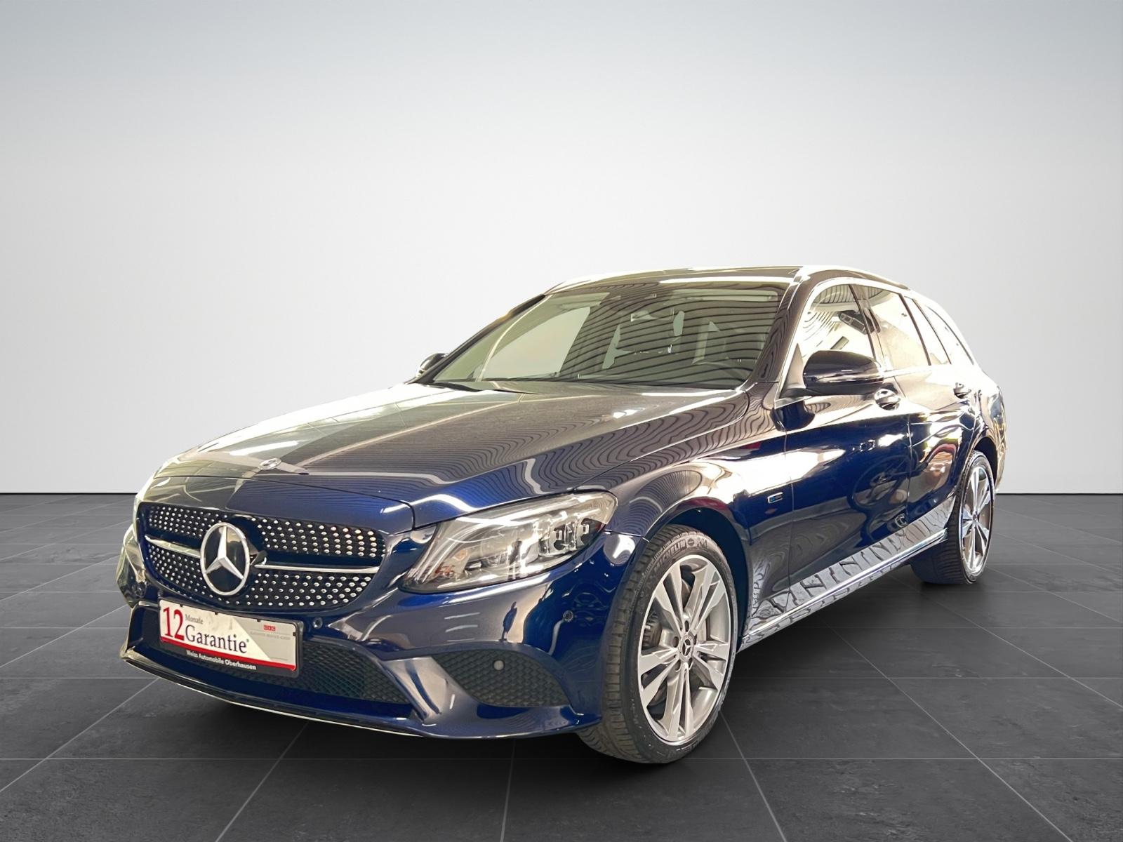 Mercedes-Benz C 300 T de LED*PANORAMA*WIDESCREEN*KAMERA*DISTR*