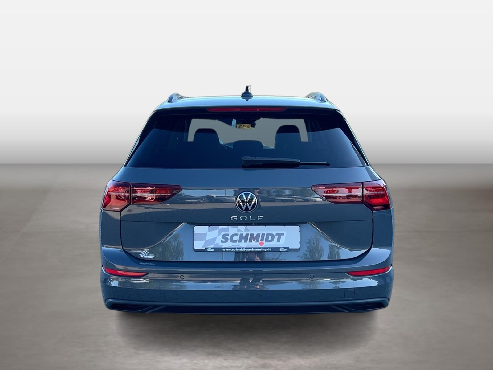 Volkswagen Golf VIII Variant 1.5 TSI Life MATRIX RFK NAVI