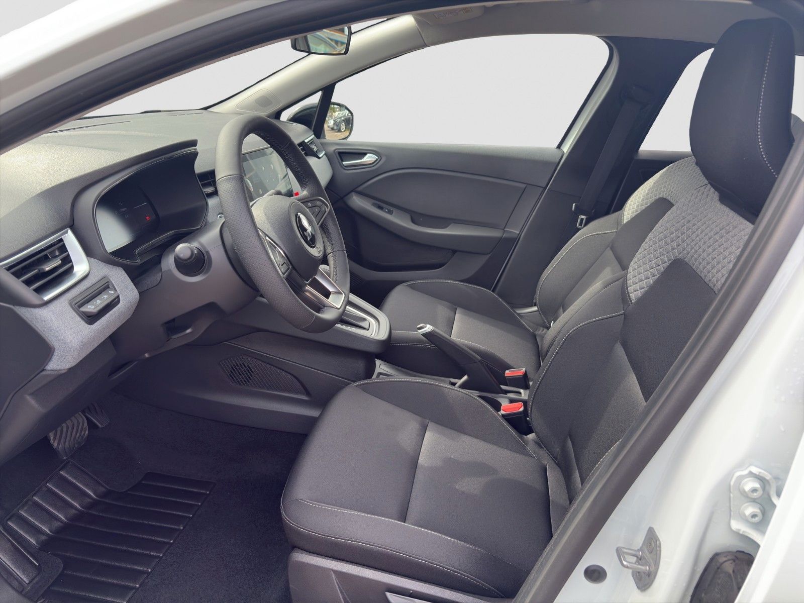 Fahrzeugabbildung Mitsubishi Colt Hybrid PLUS 1,6 l A/T   TAGESZULASSUNG