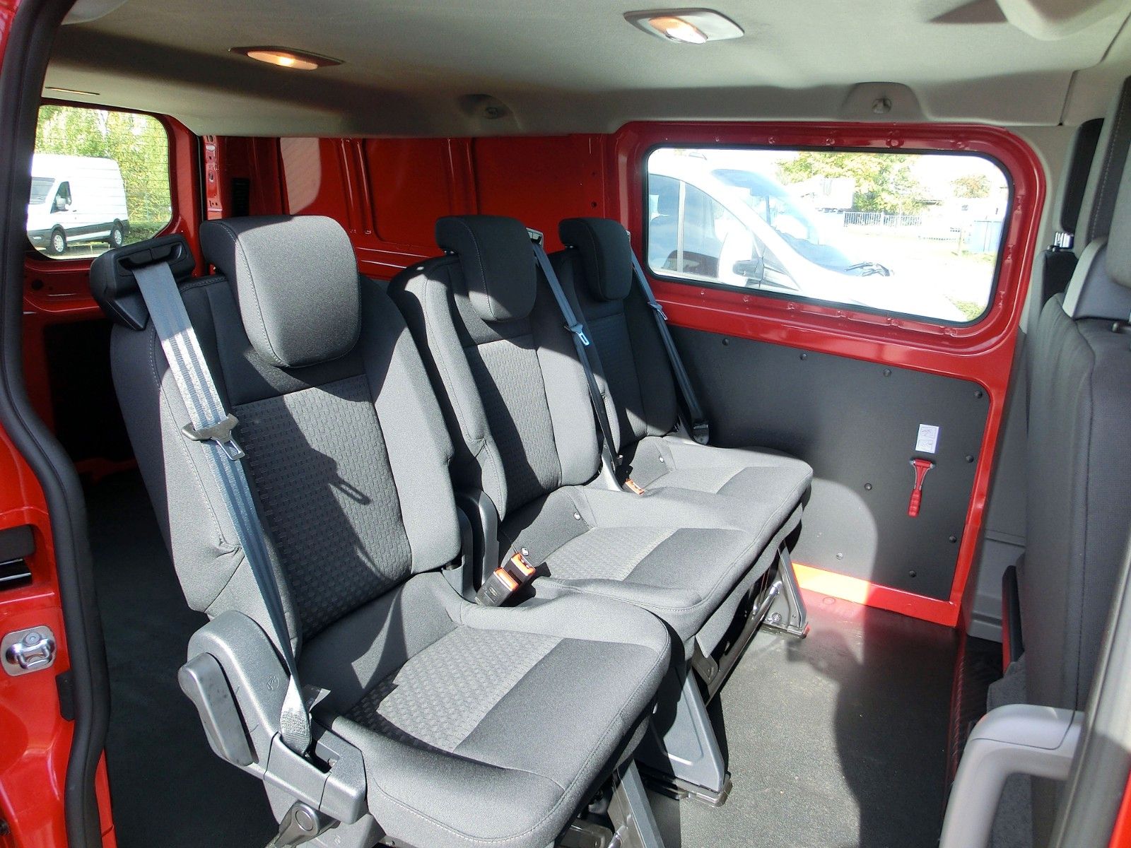 Fahrzeugabbildung Ford Transit Custom Kasten Pkw 320 L2 MHEV