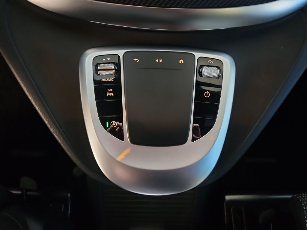 Fahrzeugabbildung Mercedes-Benz V 250 d Edition lang AMG 7 Sitze Standhz AHK LED